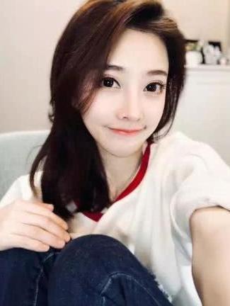 冯提莫接受采访,回应会计门!网友:没滤镜打扰了,双眼皮特诡异!