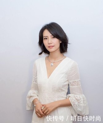 都说短发会显老，但是高圆圆的短发瞬间年轻了20岁