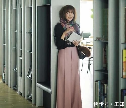  「色彩」今春不可错过的毛衣搭配，百搭时髦显气质，不掉档次赚足回头率