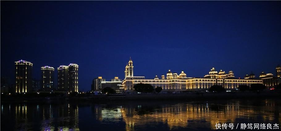 福州夜景堪比香港维多利亚港, 更比上海外滩要漂亮