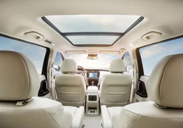  #欧尚科尚#国货当自强，不到8万的国产7座MPV，长超4.8米配双侧电动门