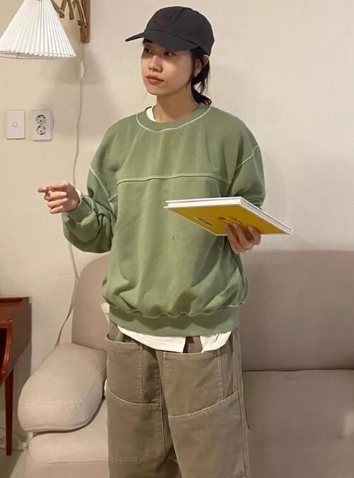  卫衣穿■2020年卫衣记得这样穿，轻松get少女感