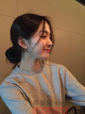简单日常女生发型 每天都是最清新少女