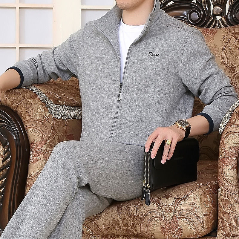 男人出门穿西装太落伍了，看看这8款运动套装，今年正流行