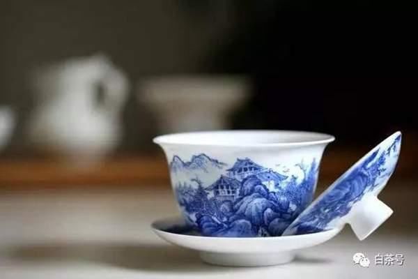 白毫银针该用多少度的水温冲泡?