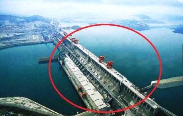 中国用橡胶当大坝！印度讽偷工减料 美国：教教我！