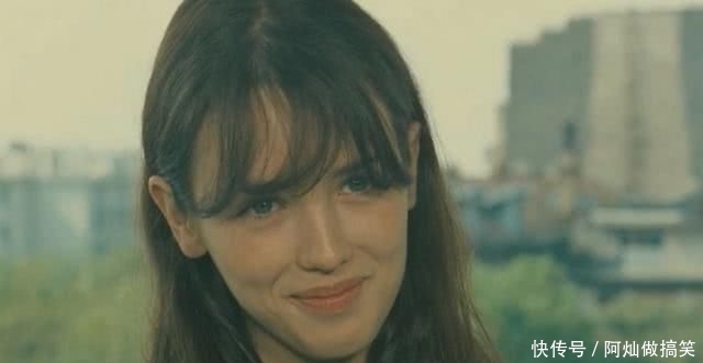 「气质」为什么法国女人都很有气质?看完后,网友:第一点我们就做不到