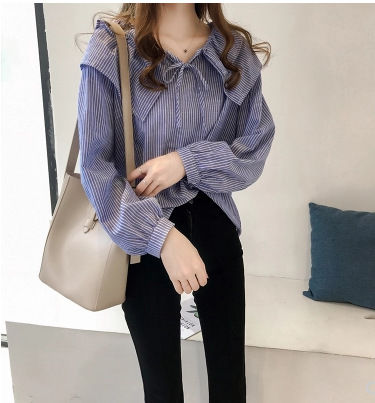 若你身高低于160，秋后少穿长裙，试试娃娃衫，洋气减龄又遮肉