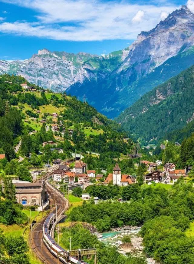 因为太美禁止拍照的国家，7块钱买湖景房，一生一定要去一次