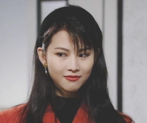 #适合#脸上有3个“亮点”,是最适合港风妆的美人,不化妆都是靓女