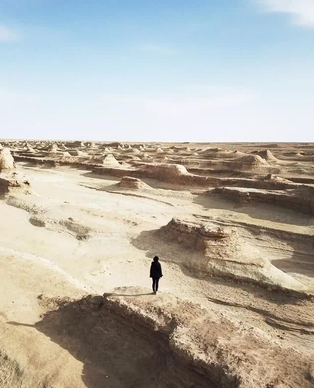  「荒芜」不如一路向西，来一场真正的“流浪火星”