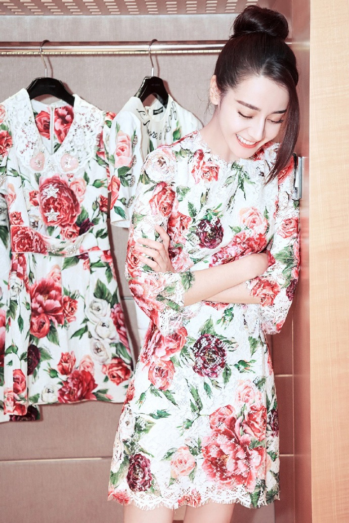 迪丽热巴的笑,你见过几种,有没有让你的内心小鹿乱撞呢?