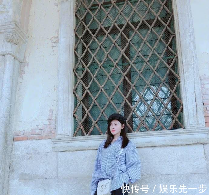 张天爱这样穿真帅, 条纹衬衫配阔腿裤, 简直都没小鲜肉什么事了!