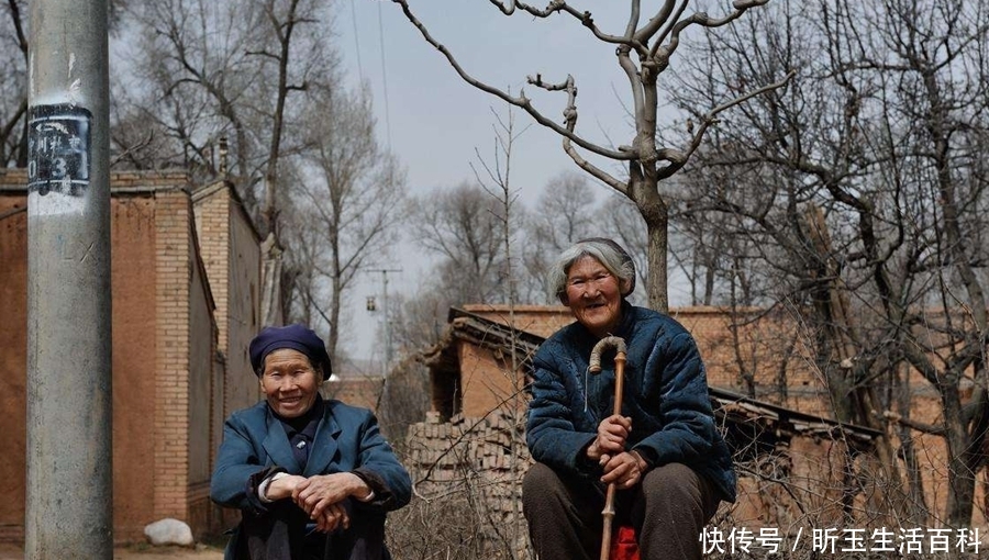 农村老人担心的养老问题，有解决措施了，来看看是什么