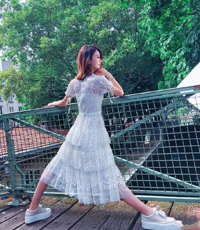 赵丽颖疑似怀孕,一个动作说明事实真相,网友:造谣者太过分了!