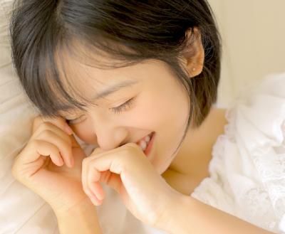 沈月清纯又可爱，穿衣也非常耐看呢！