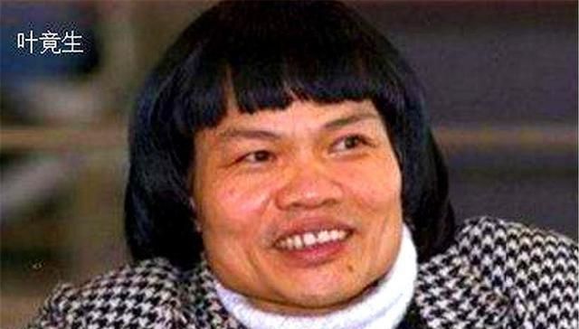  『为香港最丑』周星驰最丑配角，妻子挥霍过亿身家后离去，如今生活让人羡慕