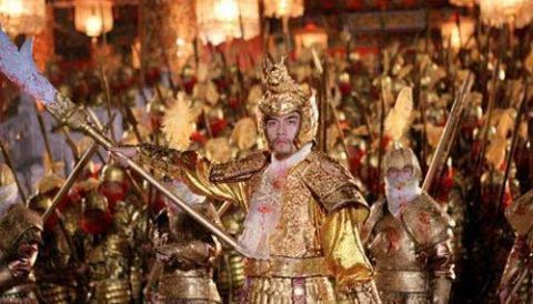  「革命军」张氏兄弟成武则天男宠后，民众在其门家前写8个字，张家回4字绝了