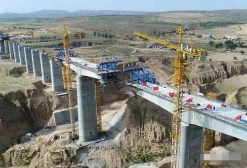  高空|中国高铁为什么采用高空架桥的方式？专家：考虑到安全和地