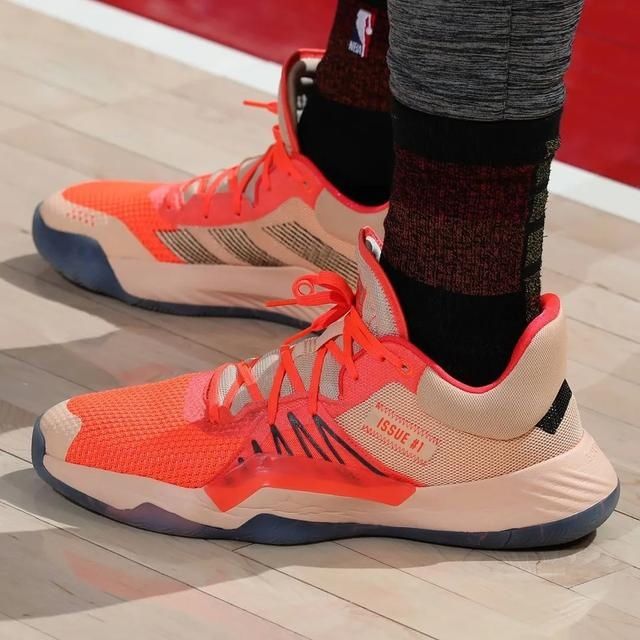 『球鞋』NBA球员上脚:塔图姆穿新配色AJ34,安东尼也有专属配色了