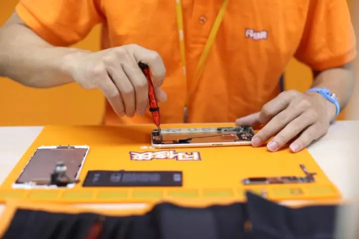 更换一个苹果手机的零件,利润究竟有多大?