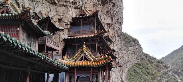 为何排队2小时 欣赏20分钟的山西悬空寺 能吸引众多游客？