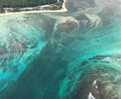 海底也有瀑布？全球唯一海底瀑布，堪比25个亚马逊河，要潜水艇才