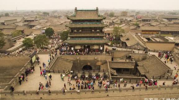 因为没有钱拆，却意外成了保存最完好的古城，如今每天接待十万人