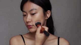  博主@小麦肤色的女星和博主都是怎么化妆的？黑皮赶紧学一学！