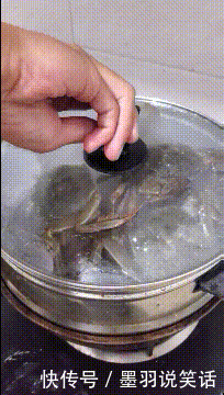  姑娘：搞笑gif：姑娘，你这样下去找不到男朋友的
