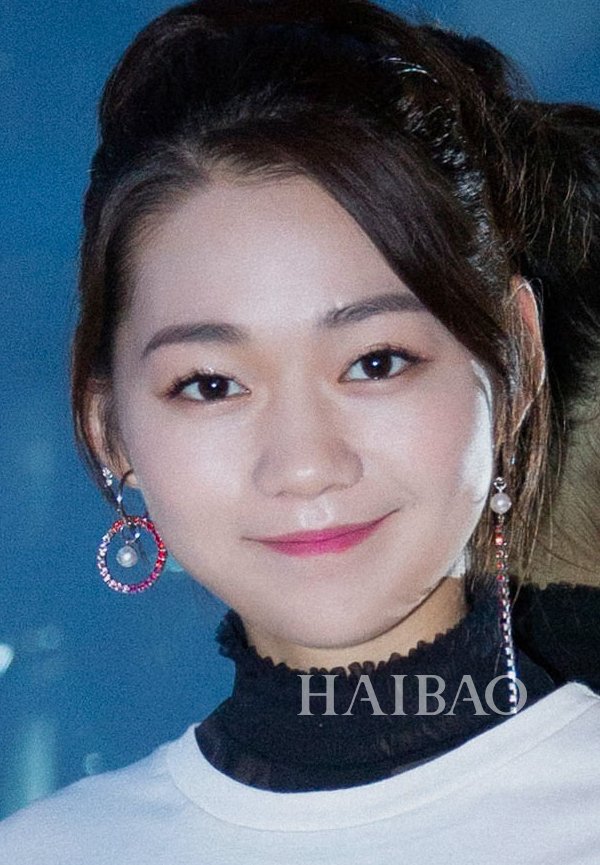 不信50款女星发型没你喜欢的!杨幂小辫超吸睛，＂璎珞＂吴谨言剪