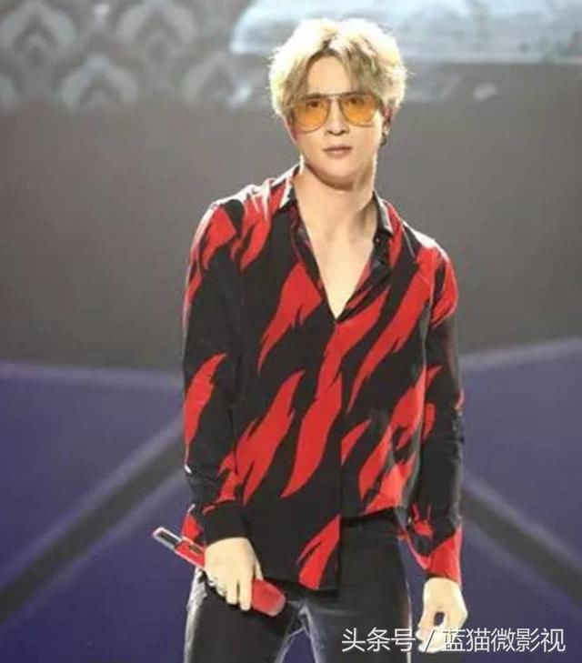 薛之谦衣品令人堪忧，轻纱透视装很“娘”，网友：下一个陈志朋！