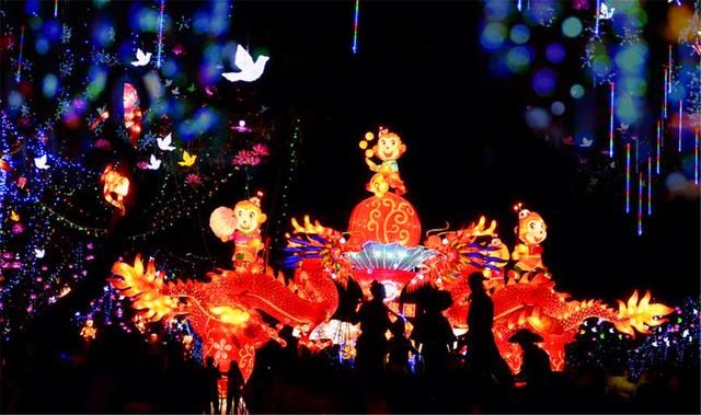 俗语：八月十五云遮月，正月十五雪打灯，啥意思？蕴含古人智慧