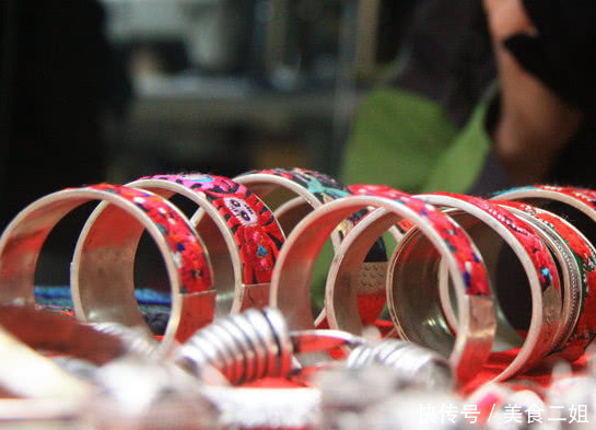 这座日渐衰落的景区让人失望?网友:铜臭味太重!不会再去了!