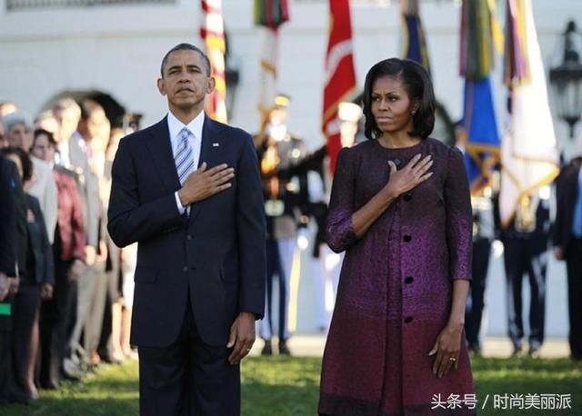 梅拉尼娅穿海军蓝陪川普纪念911，奥巴马妻子却这样穿!差距太大