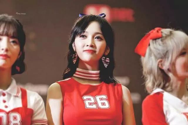 吴宣仪和孟美岐的cp关系你站吗?你更喜欢谁?