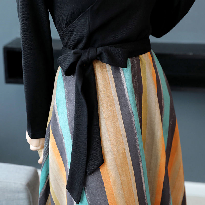 7080后的女人自带知性美，九月就穿这样的气质套装，优雅减龄