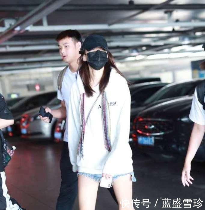 孙怡素颜“全副武装”, 看到她短到大腿根的裤子, 我沉默了