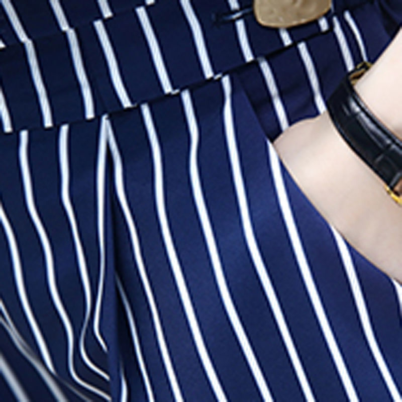 比连衣裙洋气万倍的清新套装，40岁女人就要这么穿，精致有档次