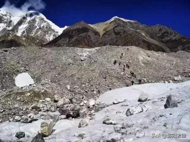 新疆有条穿越天山的夏塔魔鬼古道，风景如画，去过的人少之又少！