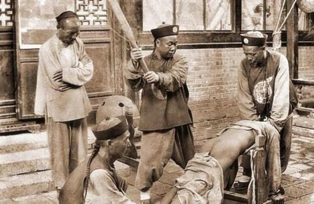 这个时期成了文人的噩梦,谁要敢乱发表一个字