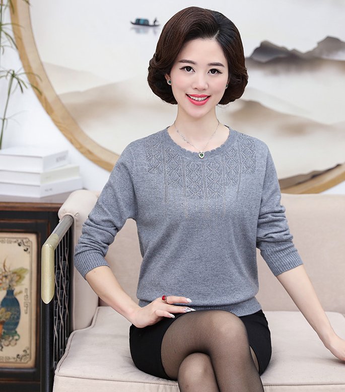 中秋来临!一发薪水，就给婆婆买这样的妈妈装，瘦到看不出180