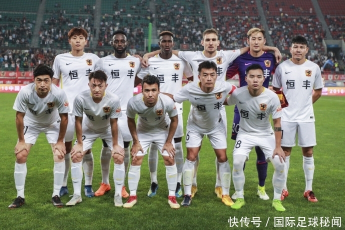 中超积分榜：争冠悬念或仅剩两队，垫底队起死回生，十队无欲无求