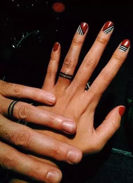 好看百搭外加满满cp感，高阶情侣款才不是简单的复制粘贴