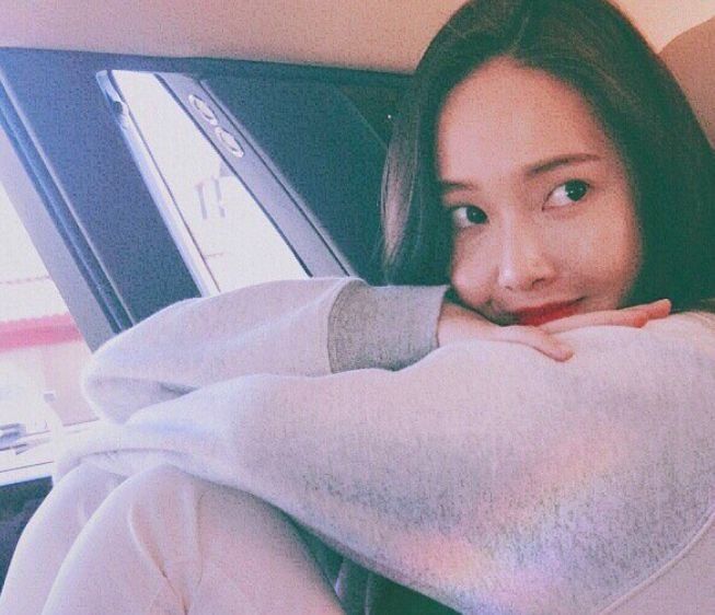 太子妃张天爱带着新发色杀回来了?