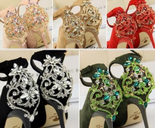 这样的高跟鞋太有特色了，就连男人看了都目不转睛