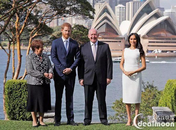 深扒 | 抢在断货前，赶紧把梅根出访澳新的每一件都买了!