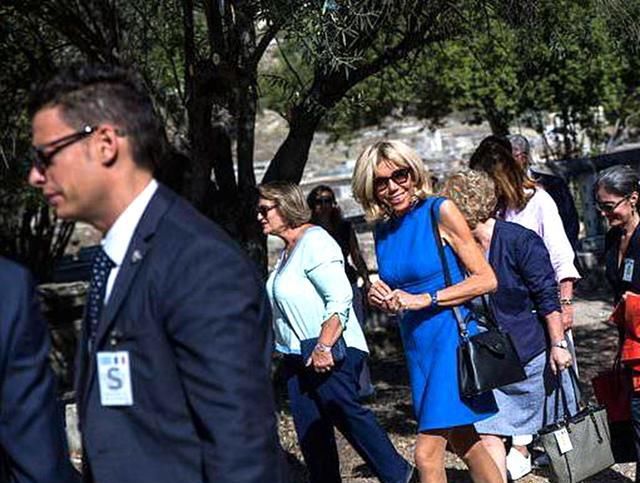 65岁布丽吉特,48岁梅拉尼娅,同是第一夫人,视觉效果真的不一样