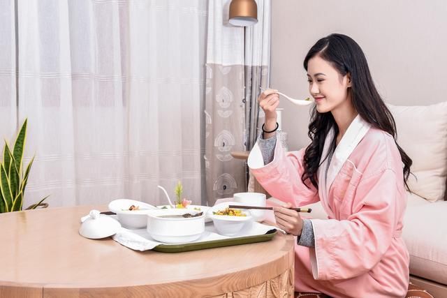  [婆婆]产妇坐月子时，婆婆在这三件事上用心，说明把媳妇当自家人了