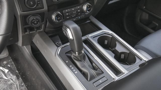 「越野车」没被国人捧红的越野车,却在北美大放异彩,去年又拿了全球销冠